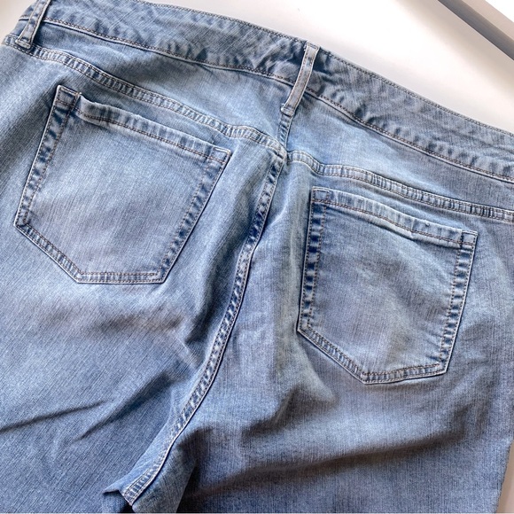 Torrid boyfriend crop jeans - Picture 4 of 6